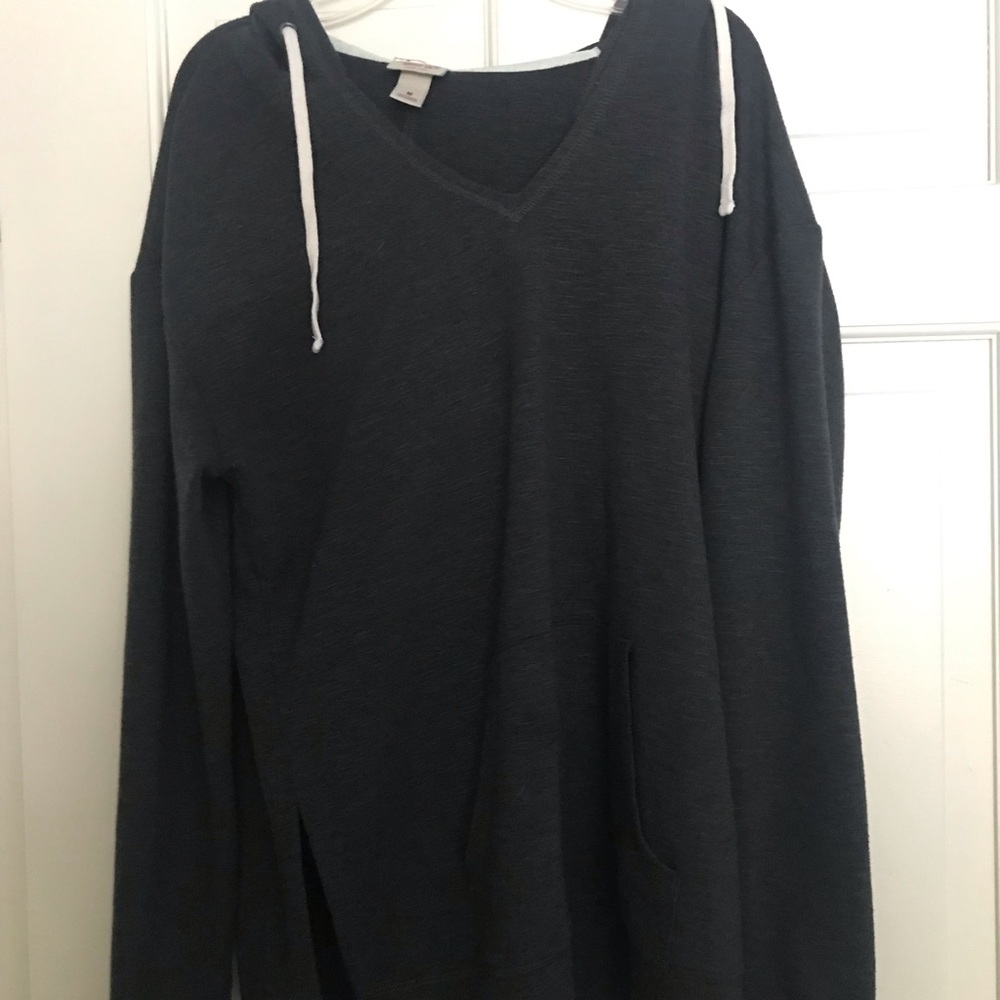 Long sleeve with a hood